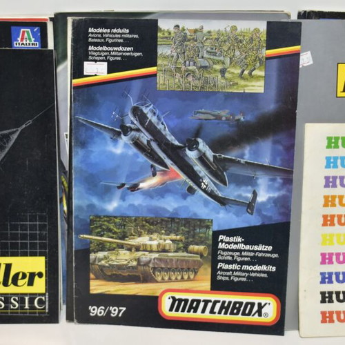 Modeling catalogs used, pack with Revell, Italieri, Heller, Airfix, Matchbox, Humbrol