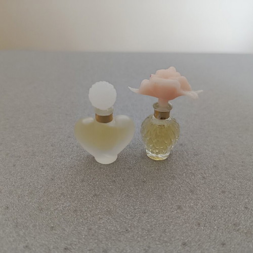 Nina Ricci vintage collectible miniatures 2x2.5ml Farouche and Capricci