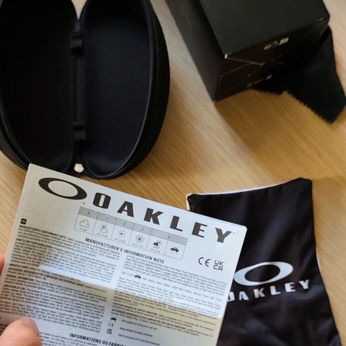 Oakley Gold sunglasses, like new