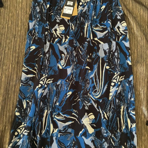 Boss skirt new, size M, original, blue