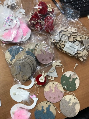 Easter hanging decorations new, pack of 100 pieces