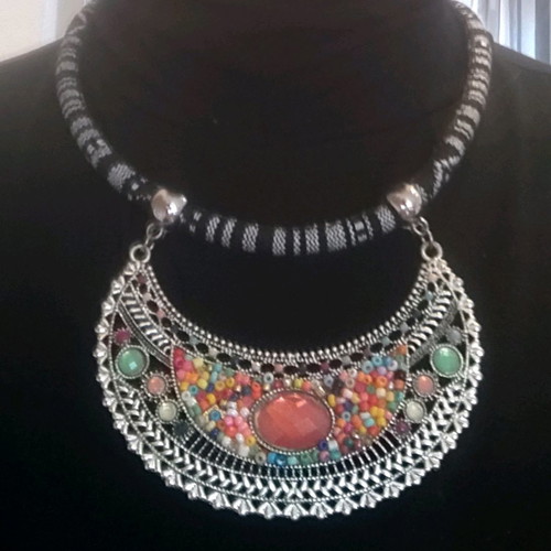 Ethnik necklace new metal with colorful stones