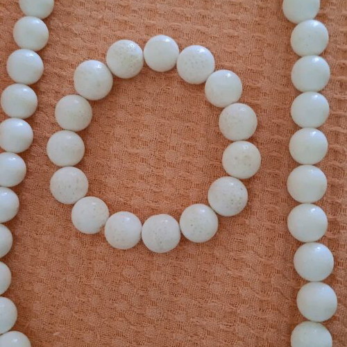 Jewelry set used bracelet and necklace with white chunky beads