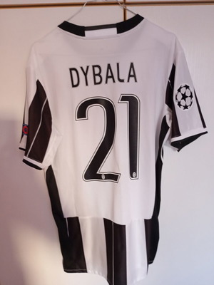 Juventus Dybala Large jersey like new official replica