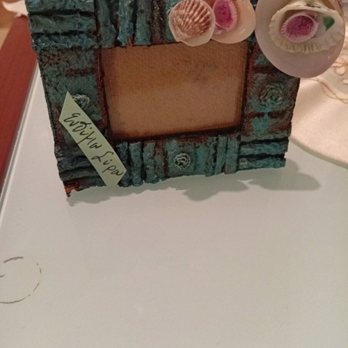 Handmade photo frame new with seashell decoration