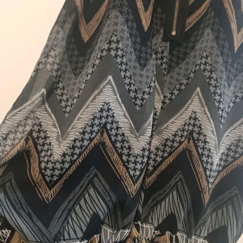 Le Vertige off-shoulder blouse like new, gray and beige