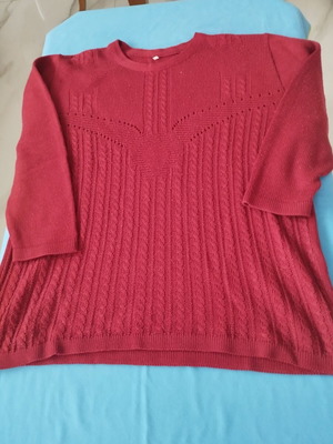 Women's Cable Knit Sweater XXL like new, burgundy with 3/4 sleeves
