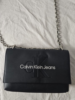 Calvin Klein crossbody bag, black