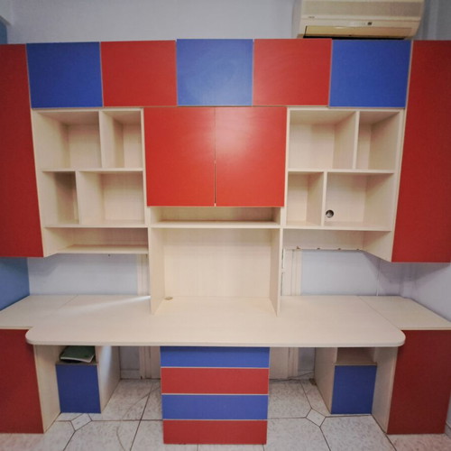 Teen bookshelf like new with bright colors