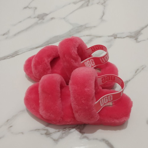 Ugg Australia slippers new, pink fuchsia