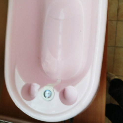 Bebejou Baby Bath with Folding Stand and Built-in Thermometer like new