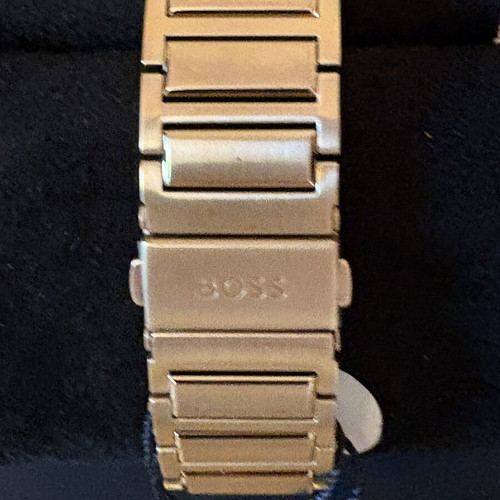 Boss men's watch with blue black dial and gold plated bracelet new