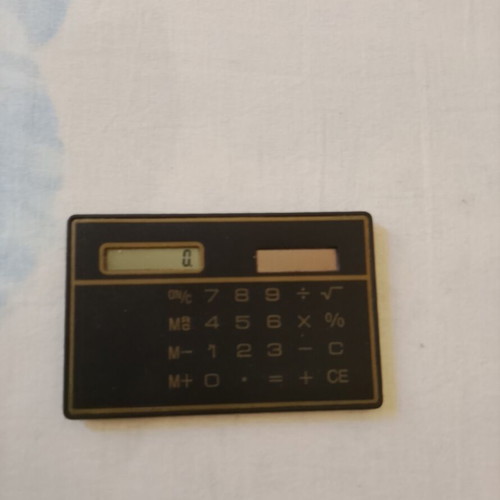 Calculator without battery, thin and small