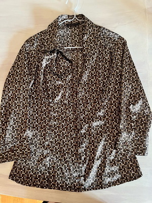 Stradivarius polyester shirt like new, brown with white, size L