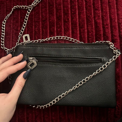 Leather handbag like new with chain, black and gray
