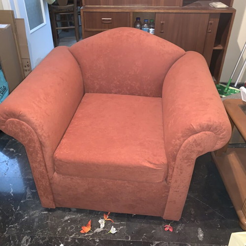 Living room furniture set like new, three-seater sofa and two armchairs in velvet