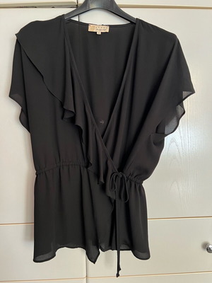 Lynne women's blouse wrap style like new, black, size L