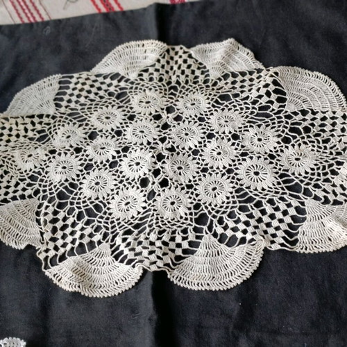 Knitting on one hook used