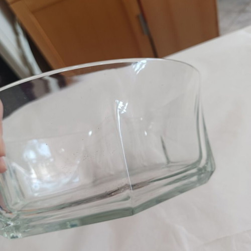 Large Glass Bowl Fruit Bowl Salad Bowl like new