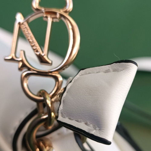 Cafènoir white bag like new with gold clasp and crystals