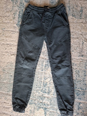 Μαύρο παντελόνι για αγόρι 140εκ μεταχειρισμένο