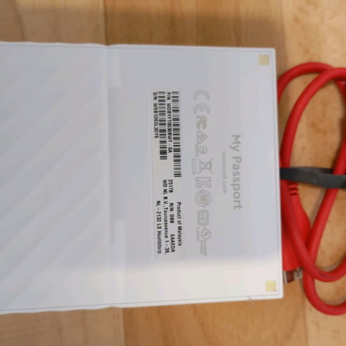 Mobile data travel hard drive 2.5" like new, 3 TB