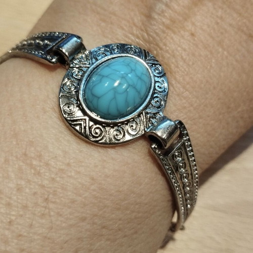 Bohemia bracelet with turquoise stone, like new