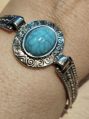 Bohemia bracelet with turquoise stone, like new