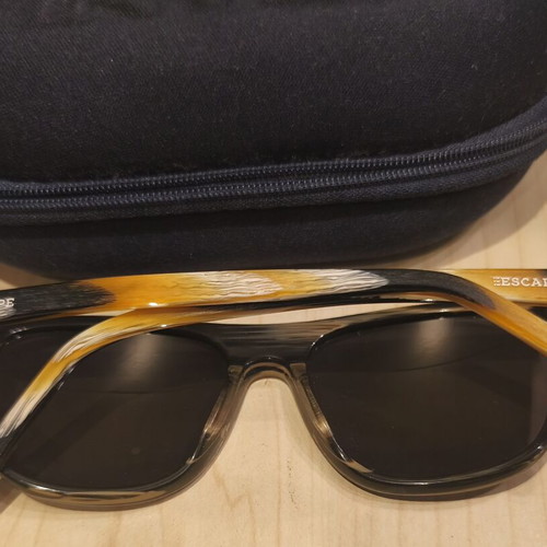 Escape Eyewear Unisex Sunglasses used, tortoiseshell frame, brown mirror lens