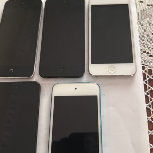 Πακέτο Apple iPod μεταχειρισμένο, 6 τεμάχια για ανταλλακτικά χωρίς φορτιστή