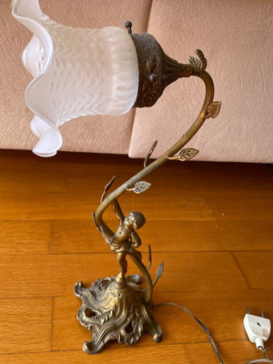 Art nouveau λάμπα με αγγελάκι μπρούτζινη σαν καινούργιο, ύψος 38 εκ