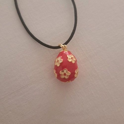 Easter egg necklace like new, red and gold