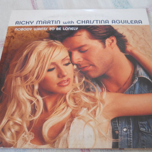 Ricky Martin with Christina Aguilera Nobody Wants To Be Lonely CD used, pop