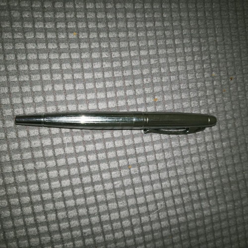 Writing pens new, pack of 9 pieces