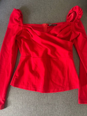 Red blouse Shein size M, like new, long sleeve