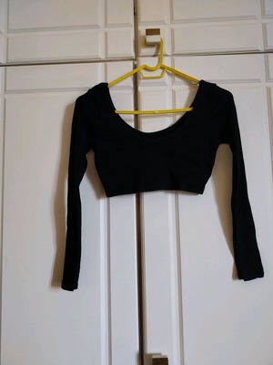 Zara super short top black, size S, like new