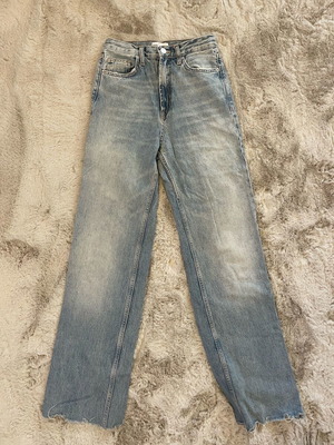 Zara women's high-waist wideleg jeans size 34 like new, blue