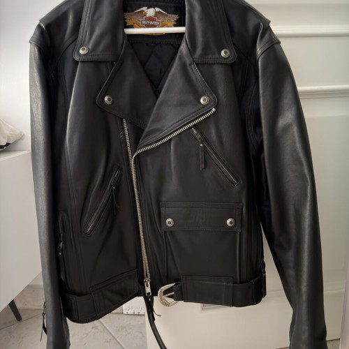 Harley Davidson leather jacket new, made in USA, medium