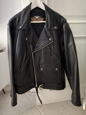 Harley Davidson leather jacket new, made in USA, medium