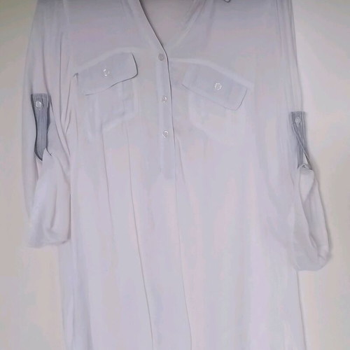 White blouse like new, size 5, h.valencia