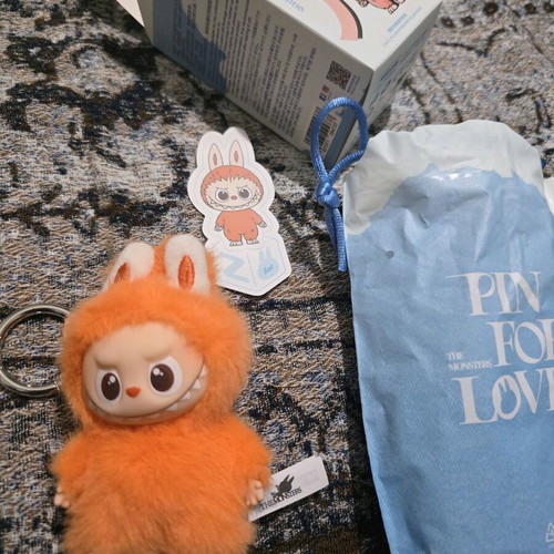 Labubu Pin for Love (Z) new, authentic from Popmart