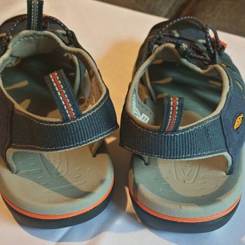 Keen Kanyon Men's Sandals like new, EU size 44, gray and blue