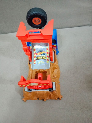 Hot Wheels track used without cars