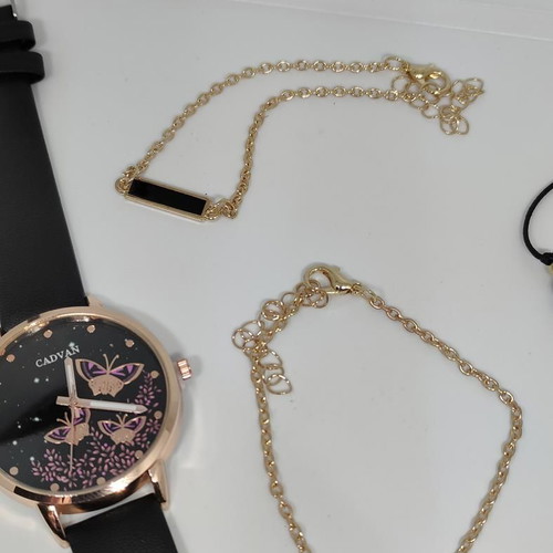 Women's watch set with butterflies and 5 matching bracelets new, black