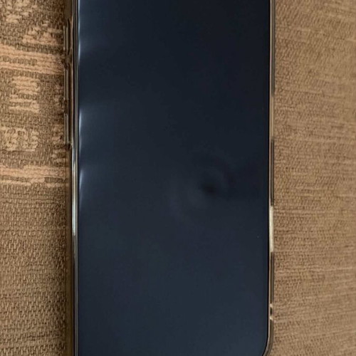 Apple iPhone 16 128GB with Galaxy Buds 3 Pro gift