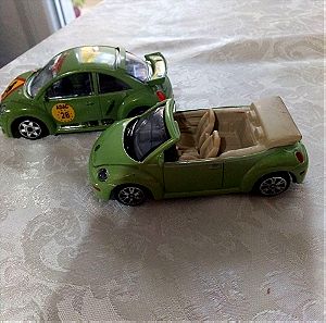 Δύο αυτοκινητάκια πρασινα