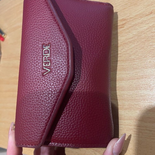 Verde red wallet like new