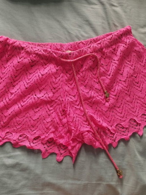 SugarFree lace shorts size M like new pink