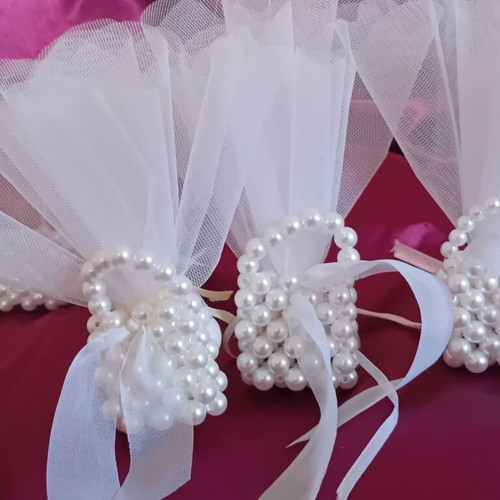 White pearl bag new for wedding bomboniere