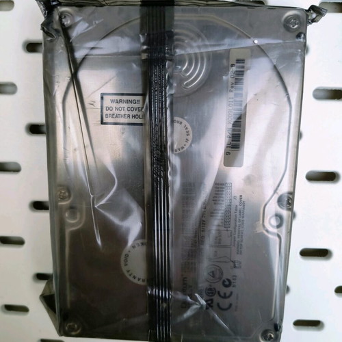 Quantum Atlas V 9.1GB 68pin SCSI pack of 2 new hard drives